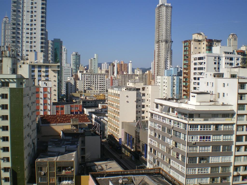 Apartamento Dante Tomio Balneário Camboriú エクステリア 写真