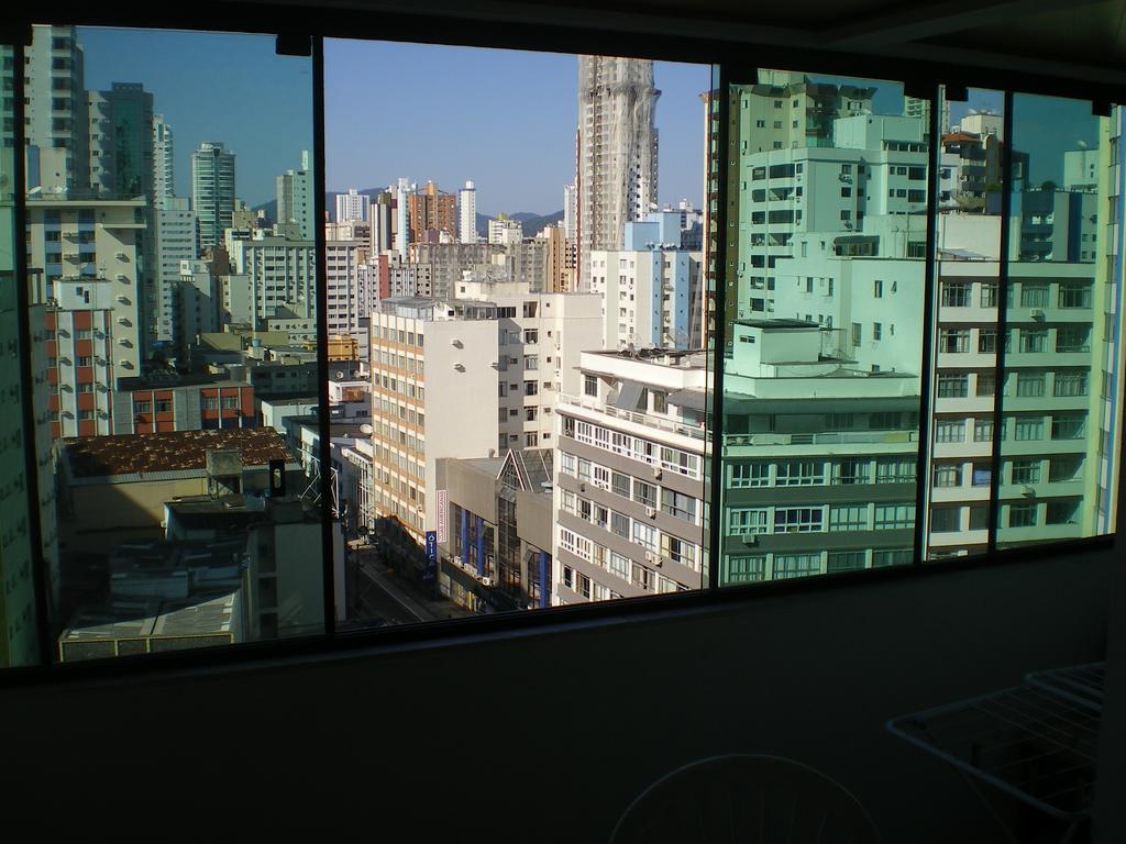 Apartamento Dante Tomio Balneário Camboriú エクステリア 写真